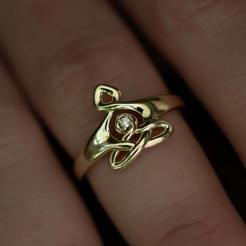 Mother & Child Celtic Knot Symbol Ring