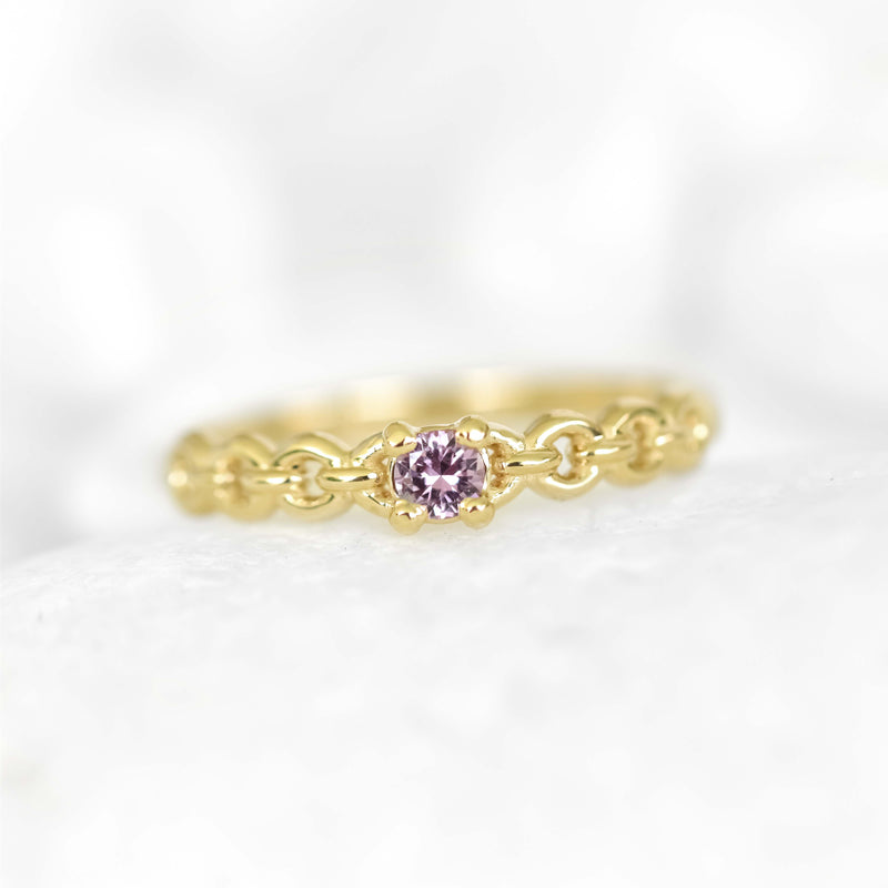Round Chain Ring With Pink Sapphire