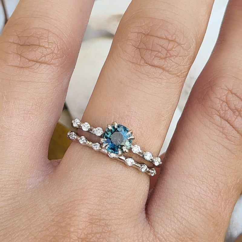 Elegant Distance Diamond Ring